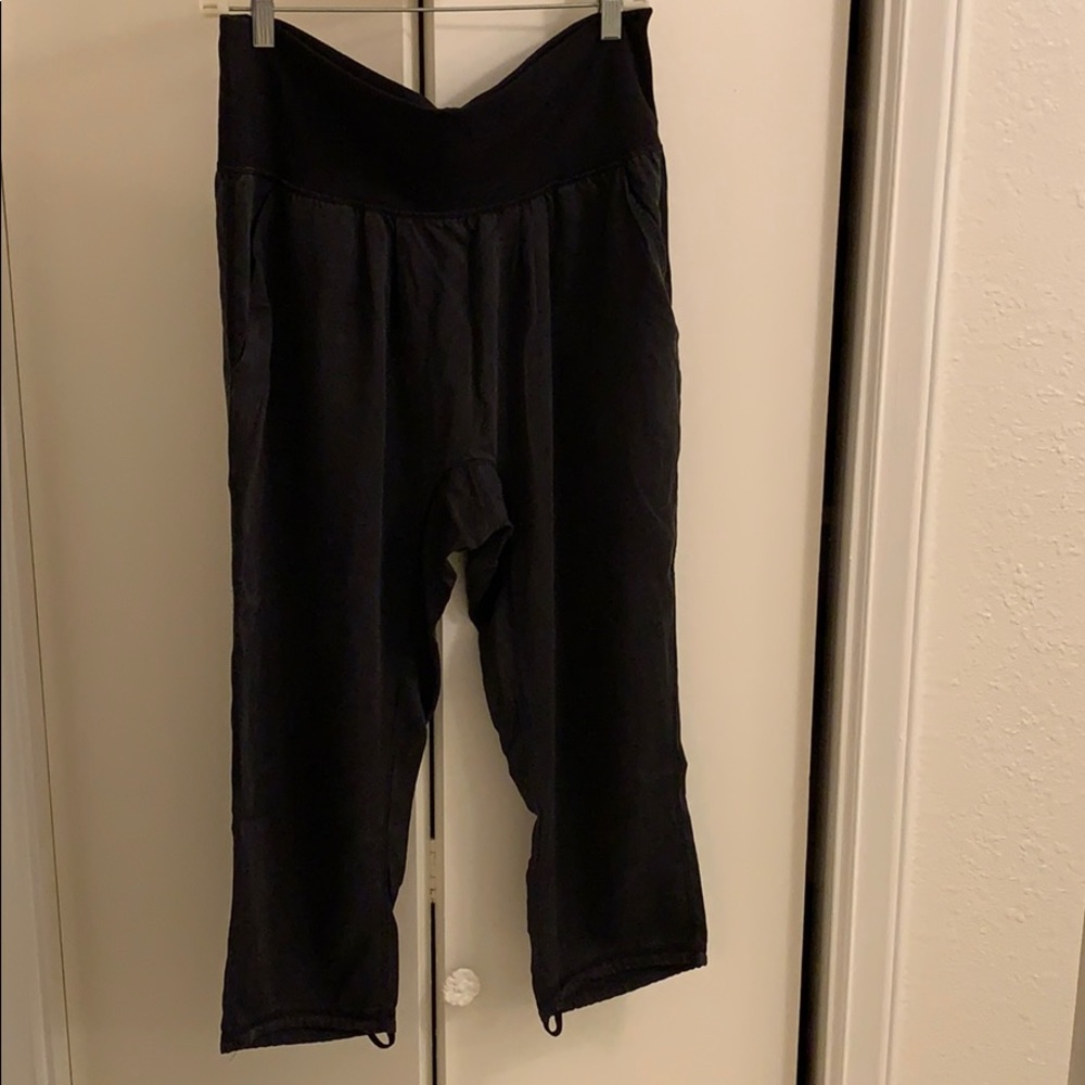 Lululemon yoga pants